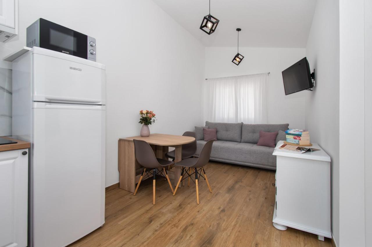 Apartmani Monika Zaboric Exteriör bild
