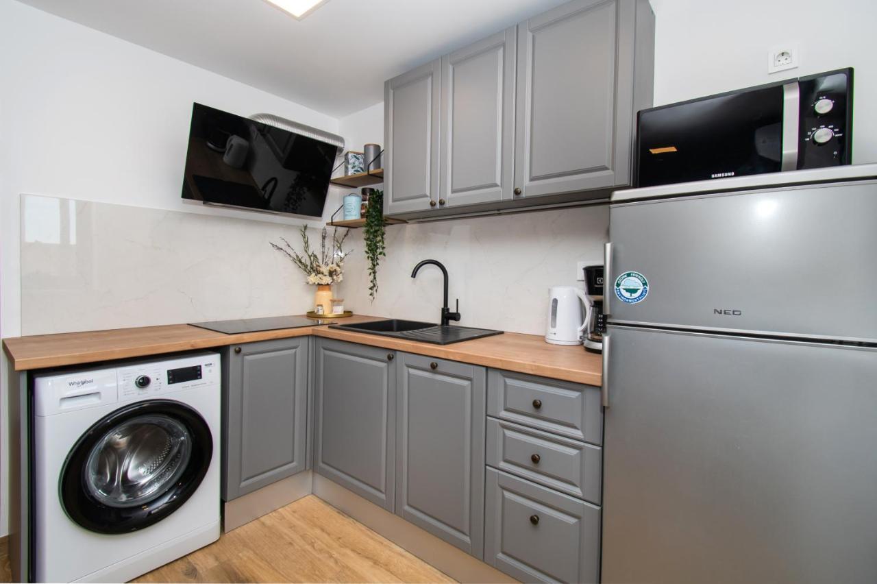 Apartmani Monika Zaboric Exteriör bild