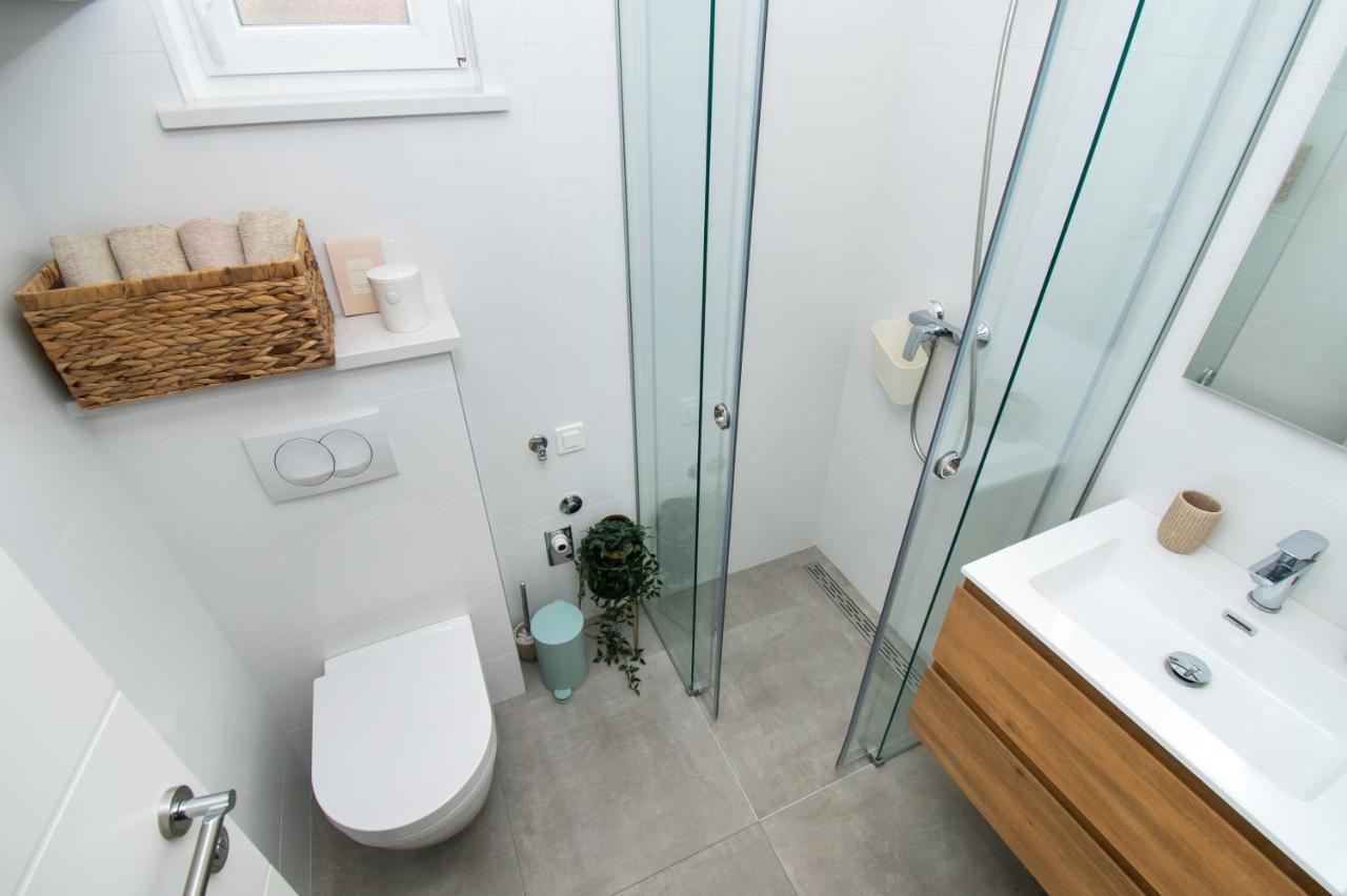 Apartmani Monika Zaboric Exteriör bild