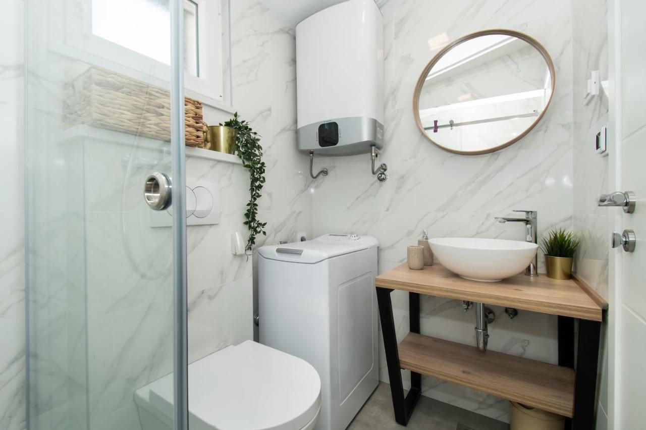 Apartmani Monika Zaboric Exteriör bild