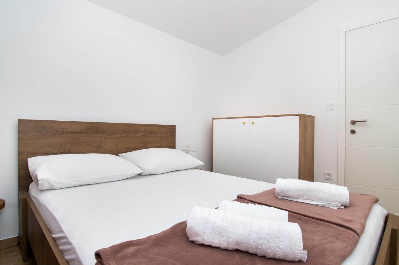 Apartmani Monika Zaboric Exteriör bild